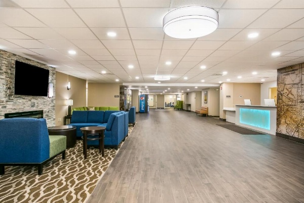 Aspire Hotel and Suites image 18